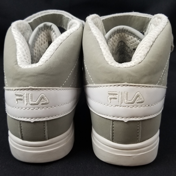 FILA BOYS/GIRLS GRAY HIGH TOP SNEAKERS SIZE - 12 - Picture 2 of 12
